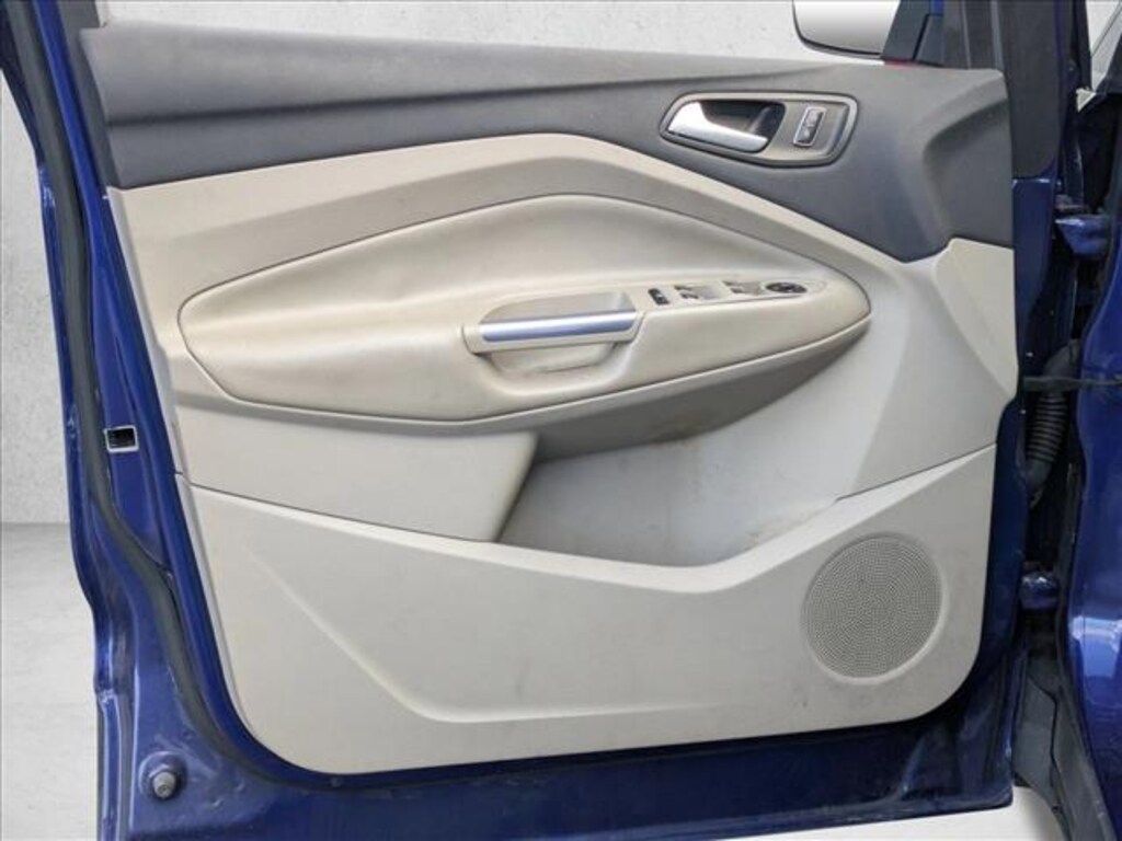 Used 2016 Ford Escape SE SUV