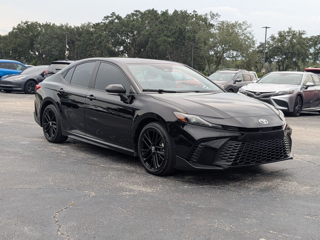 Used 2025 Toyota Camry SE Sedan
