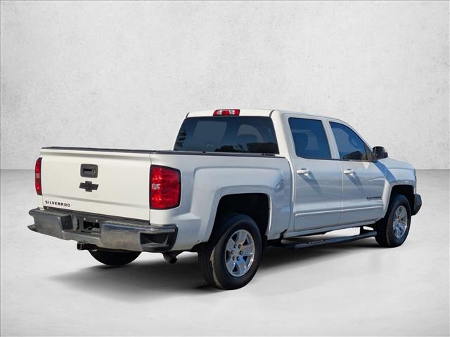 2017 Chevrolet Silverado 1500 LT photo 3