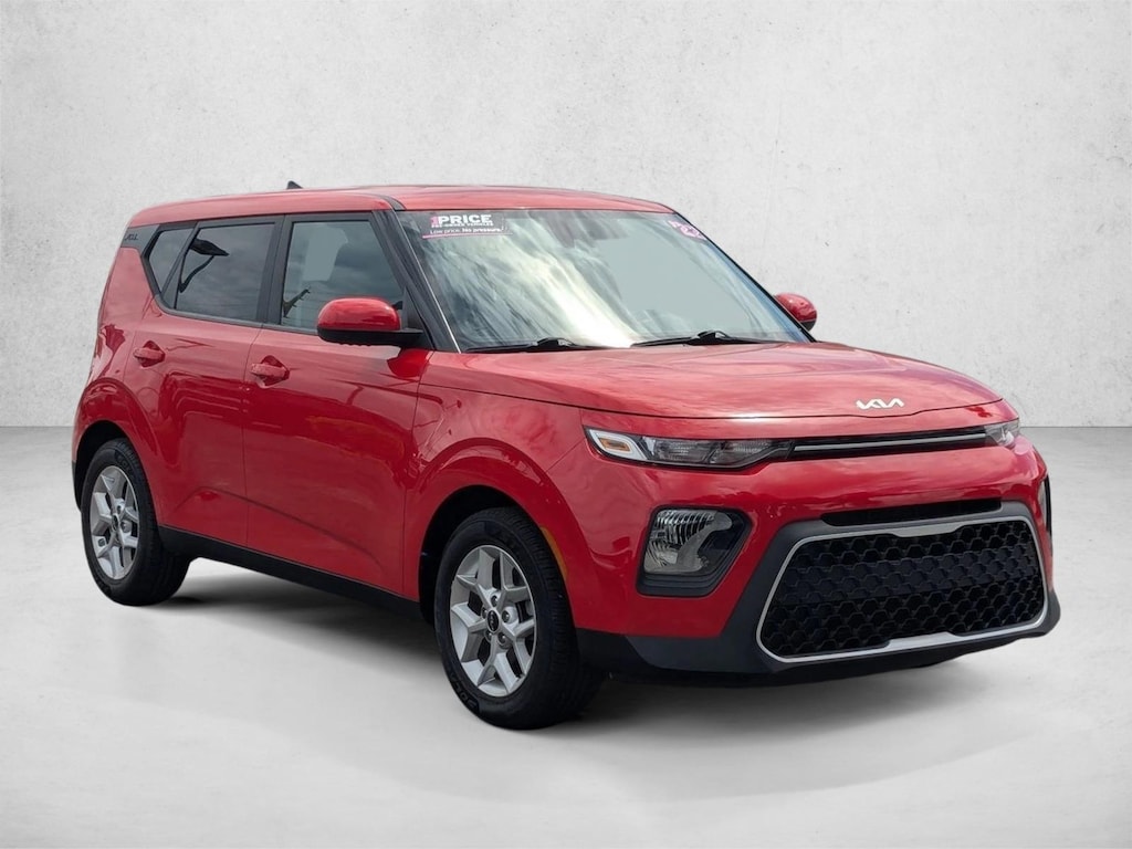 Used 2022 Kia Soul LX Hatchback