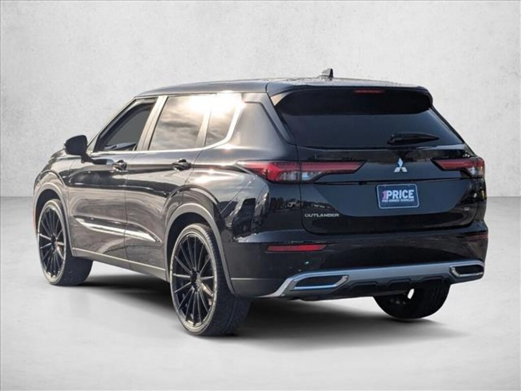 Used 2022 Mitsubishi Outlander SE CUV