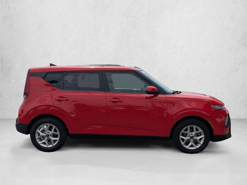 Used 2022 Kia Soul LX Hatchback