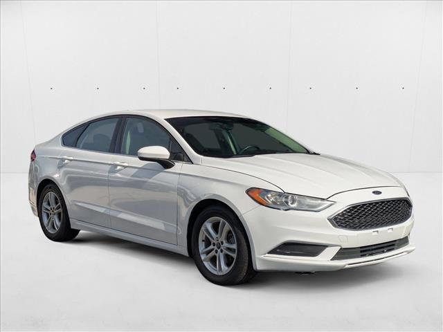 2018 Ford Fusion SE photo 3