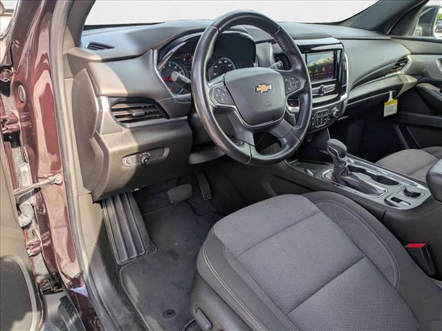 2022 Chevrolet Traverse Cloth photo 3