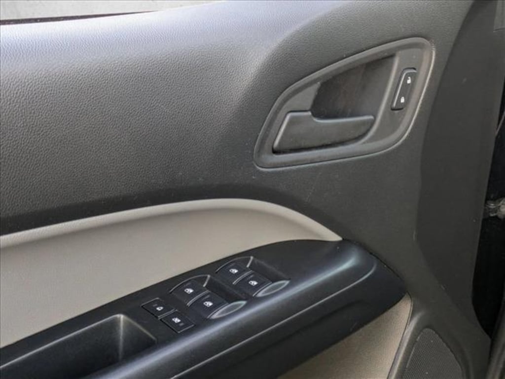 Used 2022 Chevrolet Colorado 2WD Work Truck Truck Crew Cab