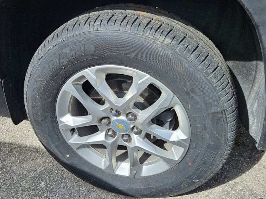 Used 2021 Chevrolet Traverse LT Cloth SUV