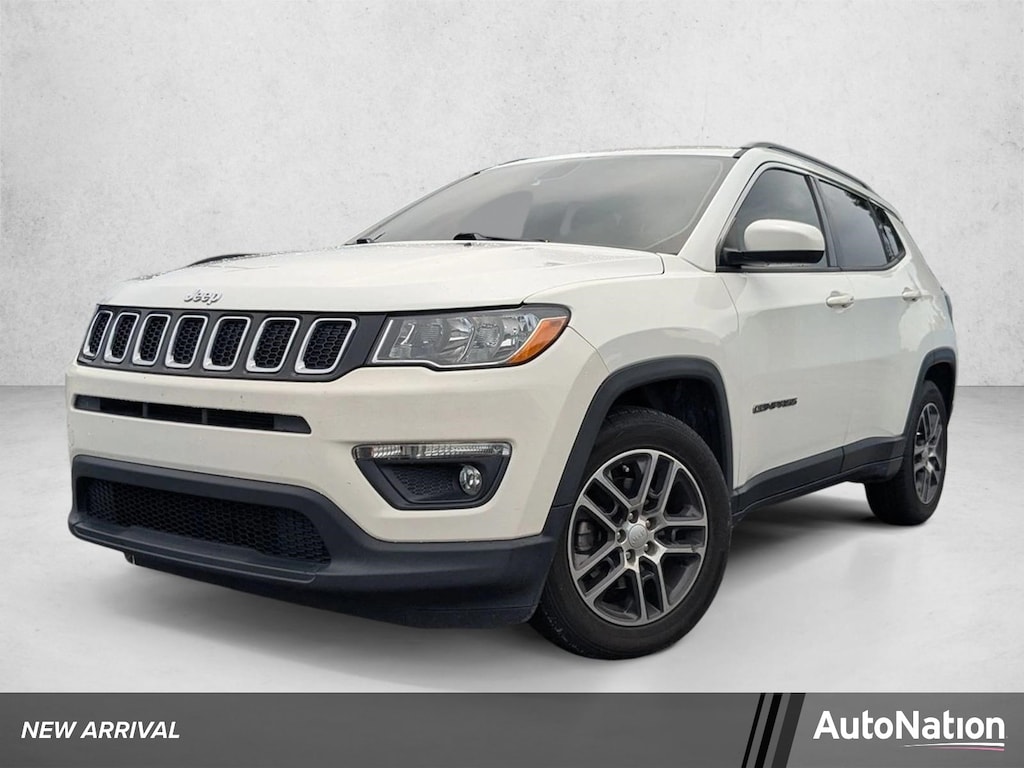 Used 2019 Jeep Compass Latitude w/Sun/Wheel Pkg SUV