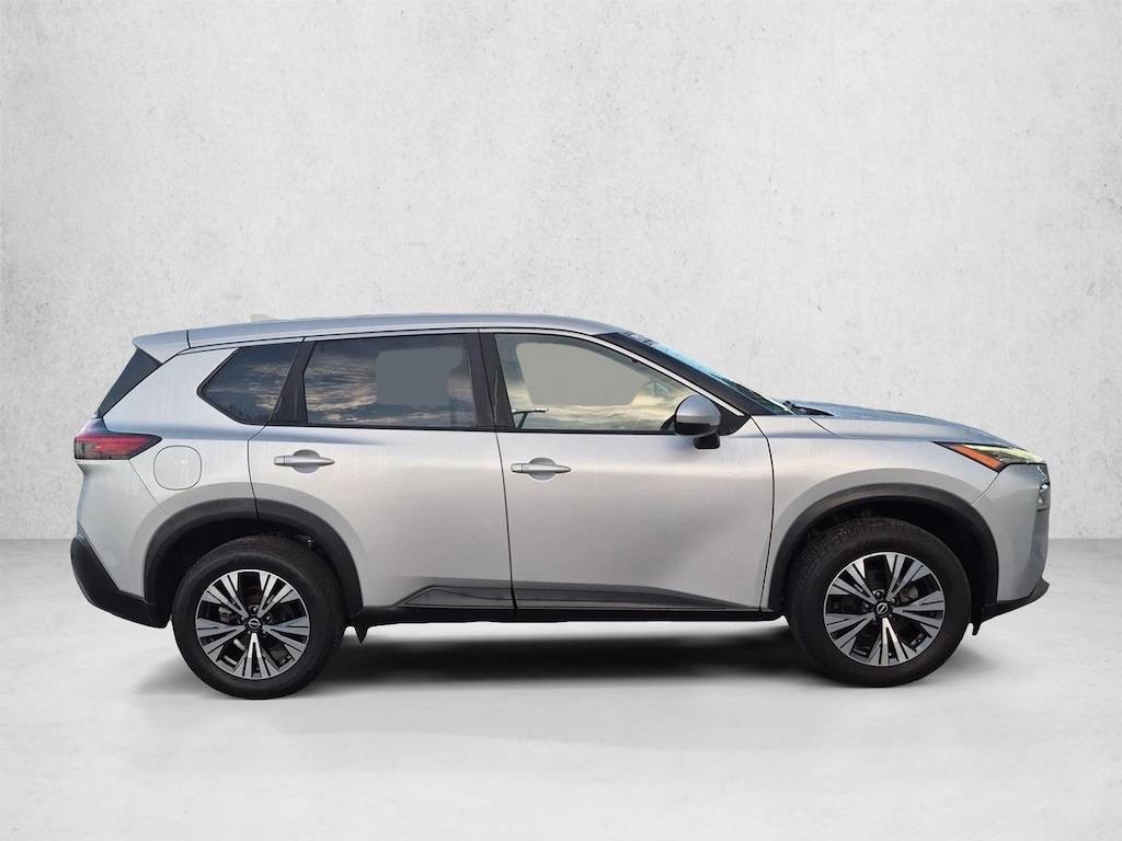 Used 2022 Nissan Rogue SV SUV