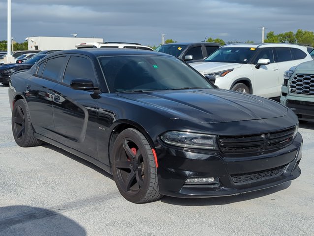 2016 Dodge Charger R/T photo 3