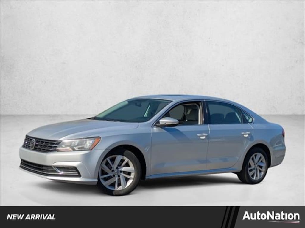Used 2018 Volkswagen Passat 2.0T SE Sedan