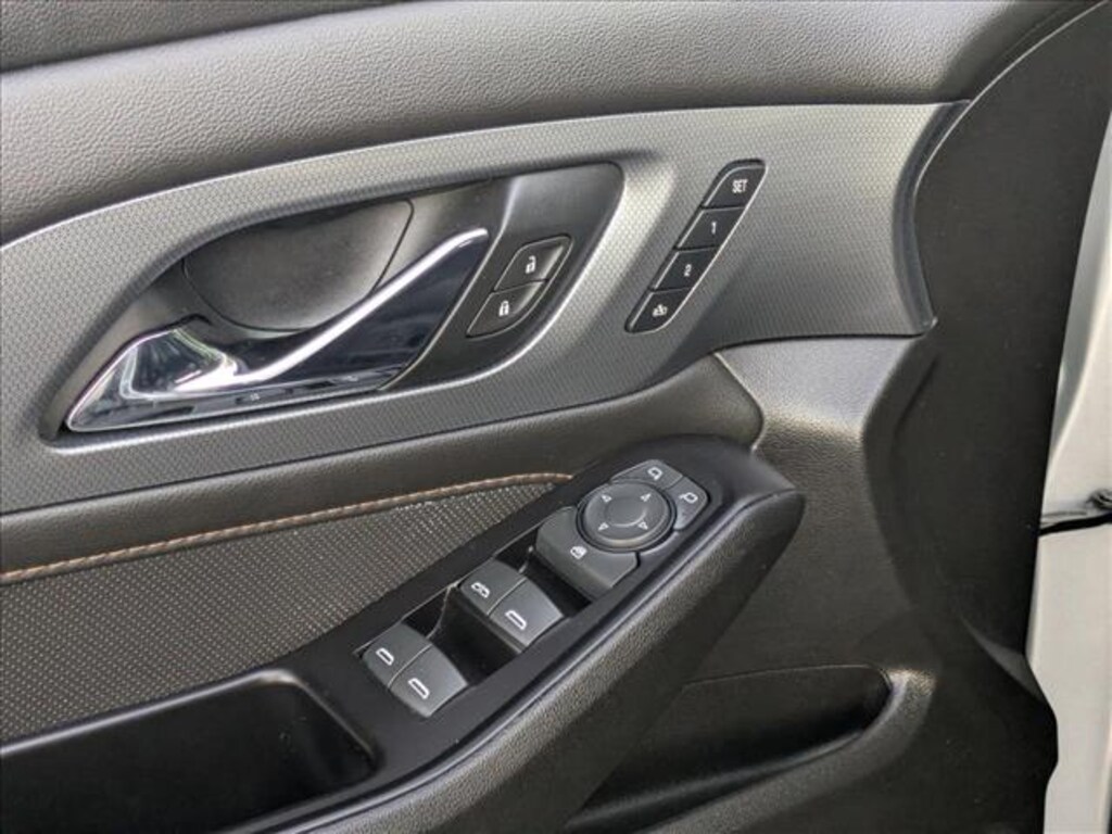 Used 2020 Chevrolet Traverse Premier SUV