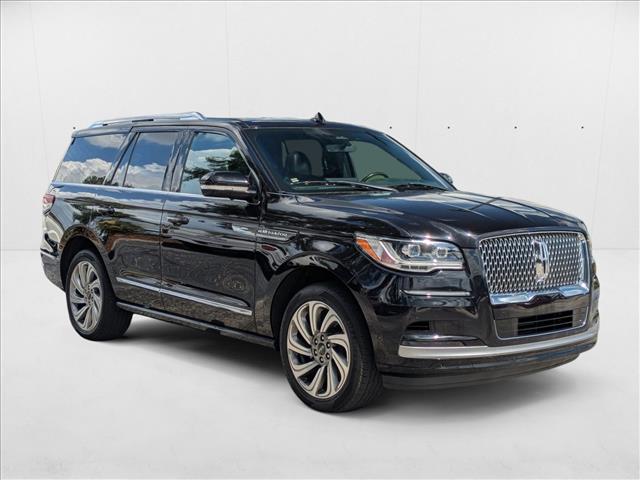 2023 Lincoln Navigator Reserve photo 3
