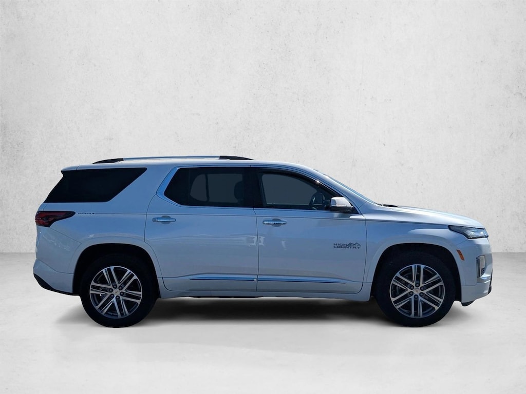 Used 2024 Chevrolet Traverse Limited High Country SUV