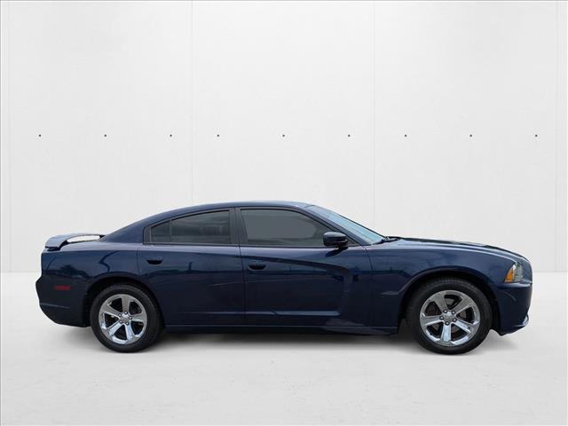 2014 Dodge Charger SE photo 4