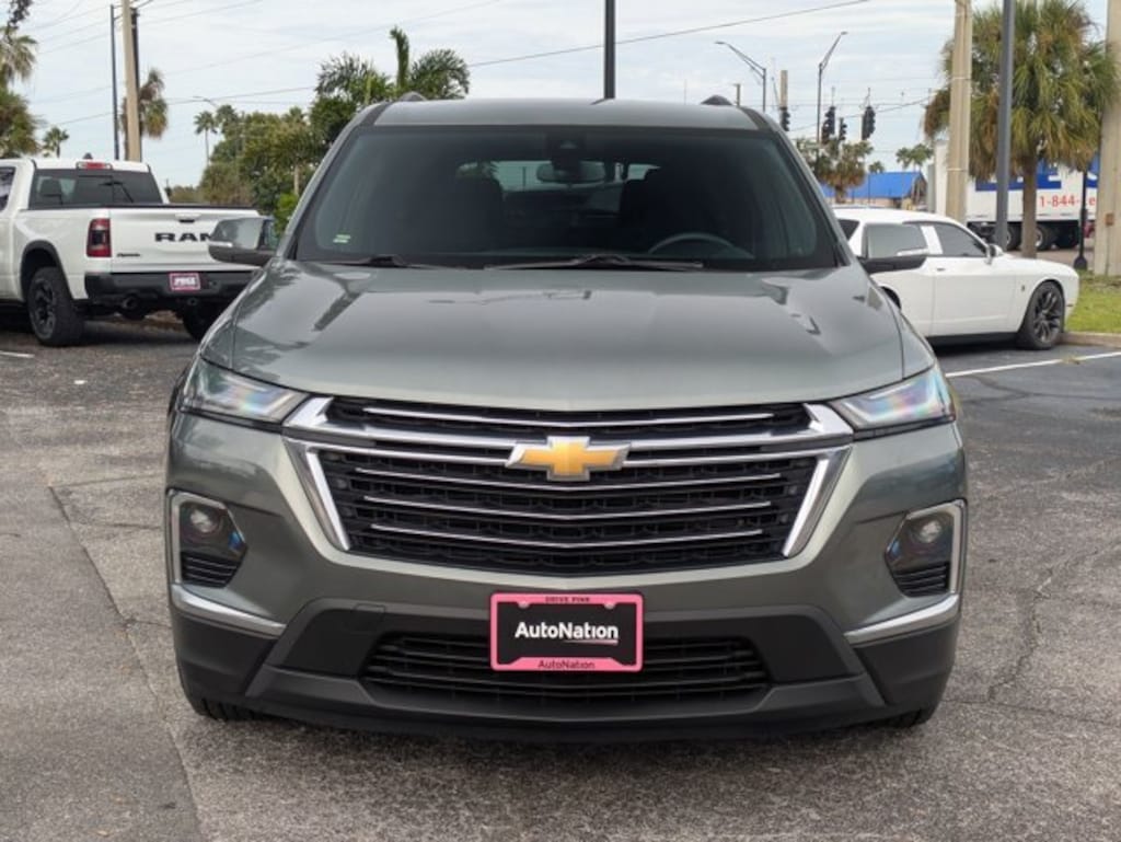 Used 2023 Chevrolet Traverse LT Cloth SUV