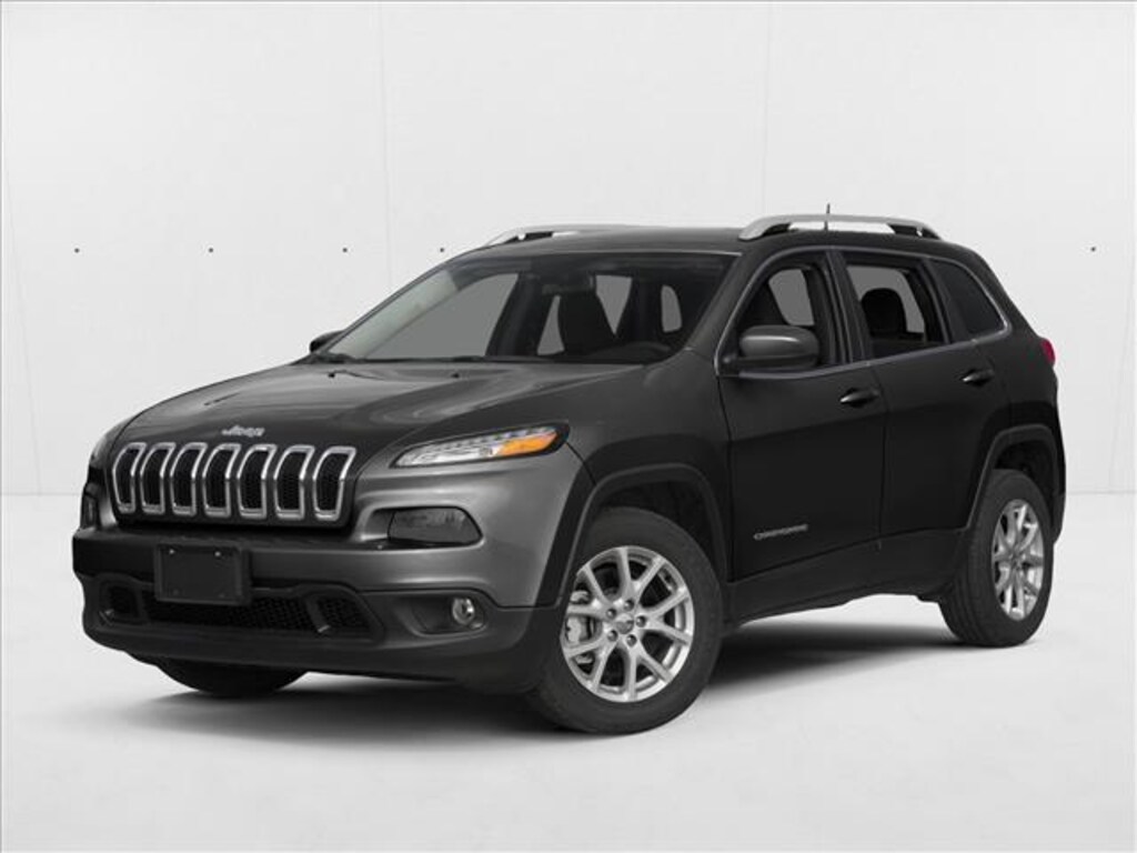 Used 2017 Jeep Cherokee Latitude SUV