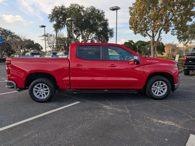 2022 Chevrolet Silverado 1500 LT photo 4