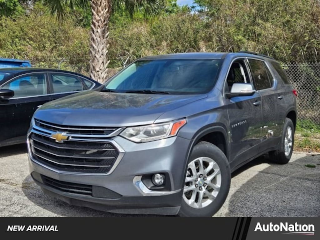 Used 2021 Chevrolet Traverse LT Cloth SUV