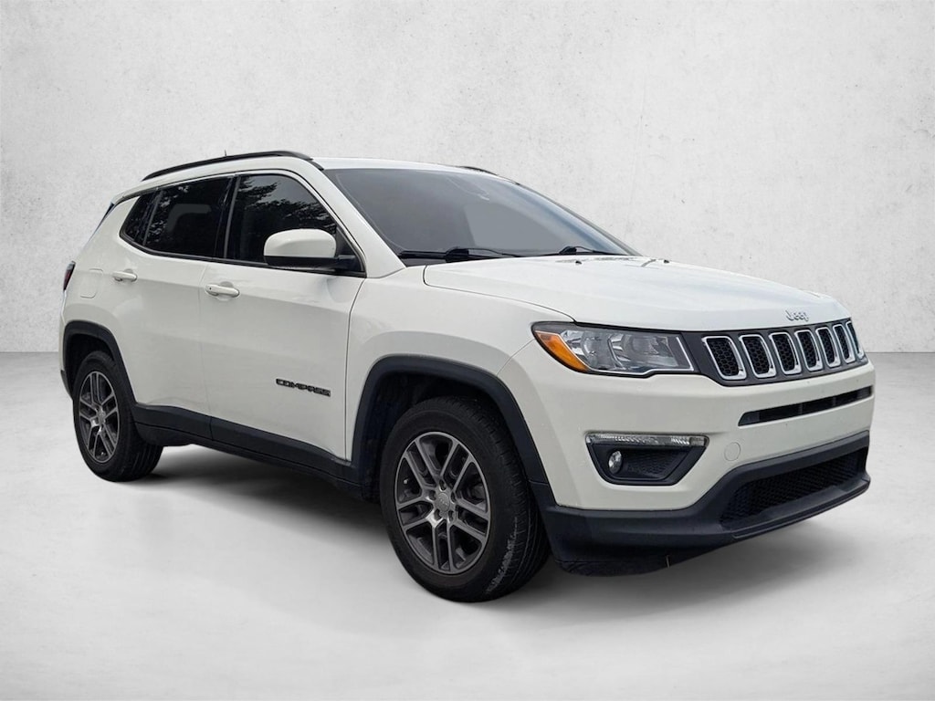 Used 2019 Jeep Compass Latitude w/Sun/Wheel Pkg SUV