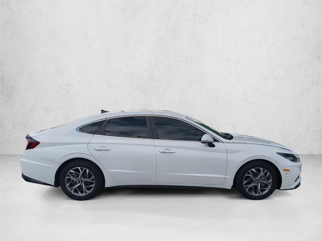 Used 2022 Hyundai Sonata SEL Sedan