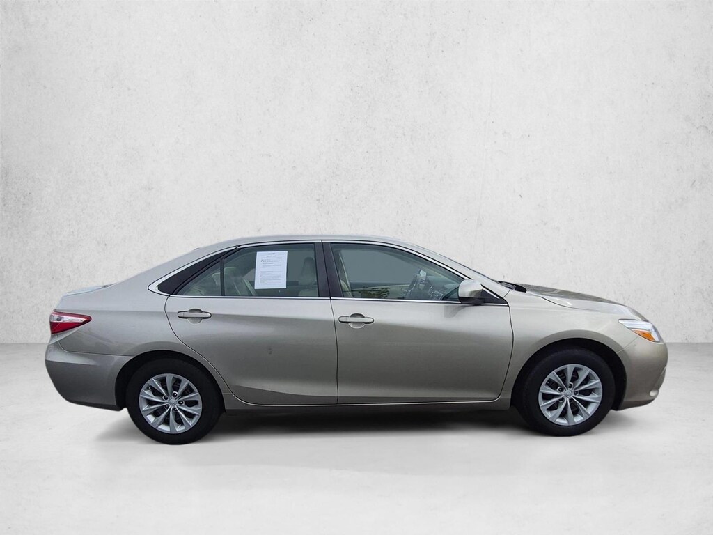 Used 2017 Toyota Camry LE Sedan