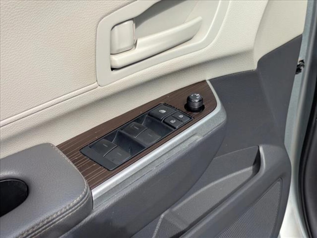 Used 2022 Toyota Sienna LE Van Passenger Van