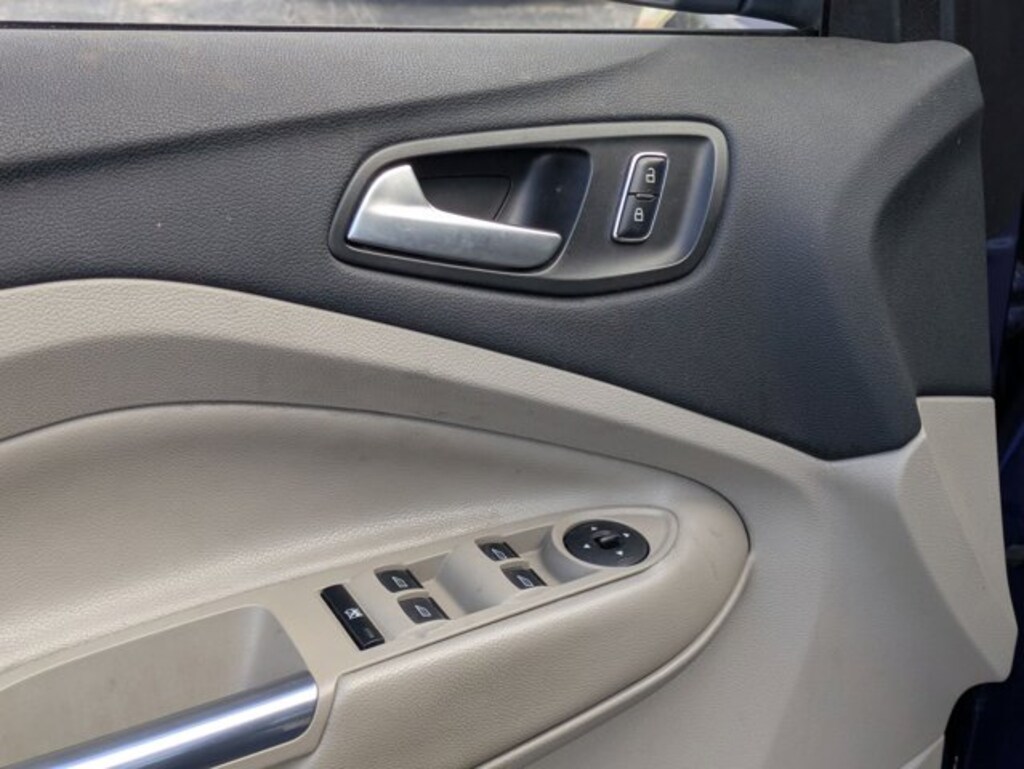 Used 2016 Ford Escape SE SUV