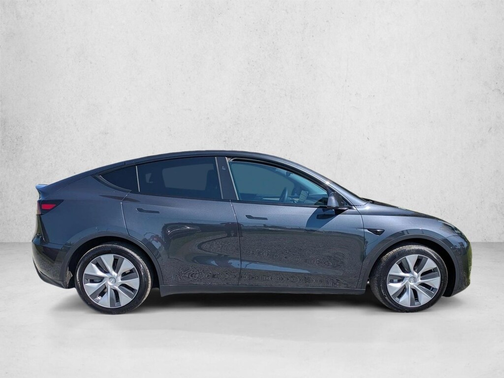 Used 2024 Tesla Model Y Long Range SUV