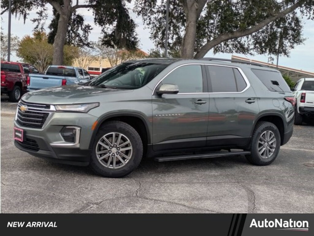 Used 2023 Chevrolet Traverse LT Cloth SUV