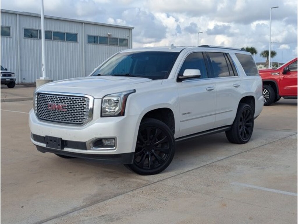 Used 2017 GMC Yukon Denali SUV
