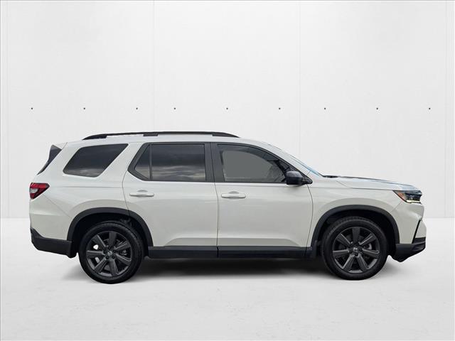 2023 Honda Pilot Sport photo 3