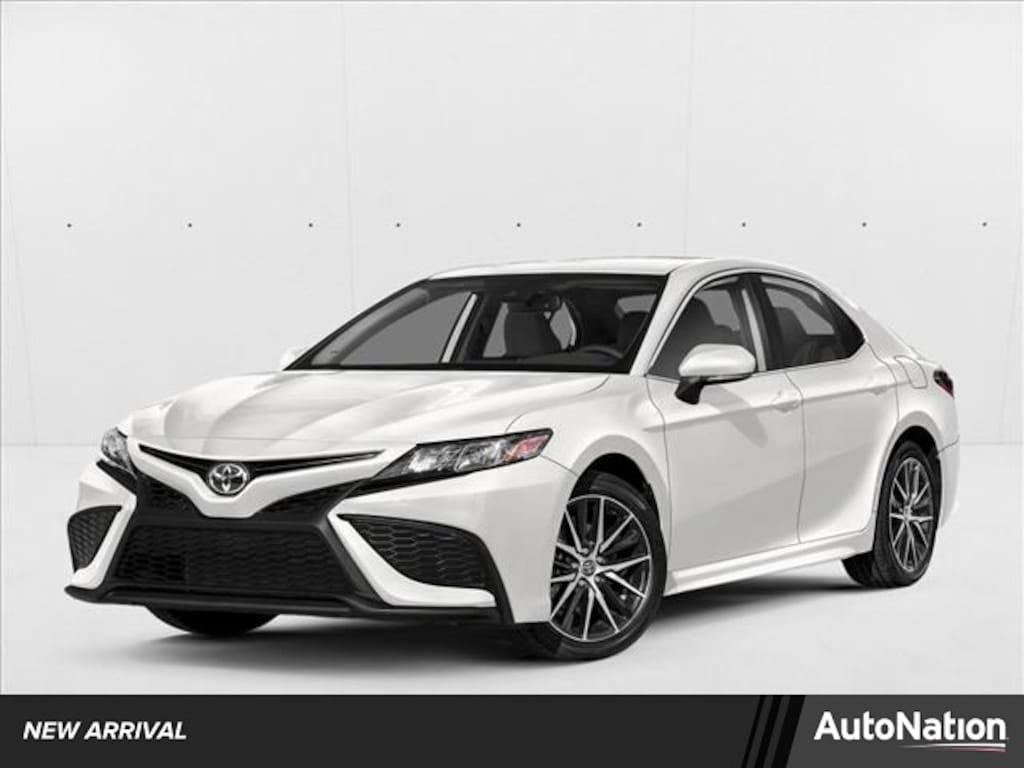 Used 2024 Toyota Camry SE Sedan