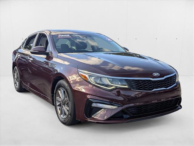 2020 Kia Optima LX photo 3