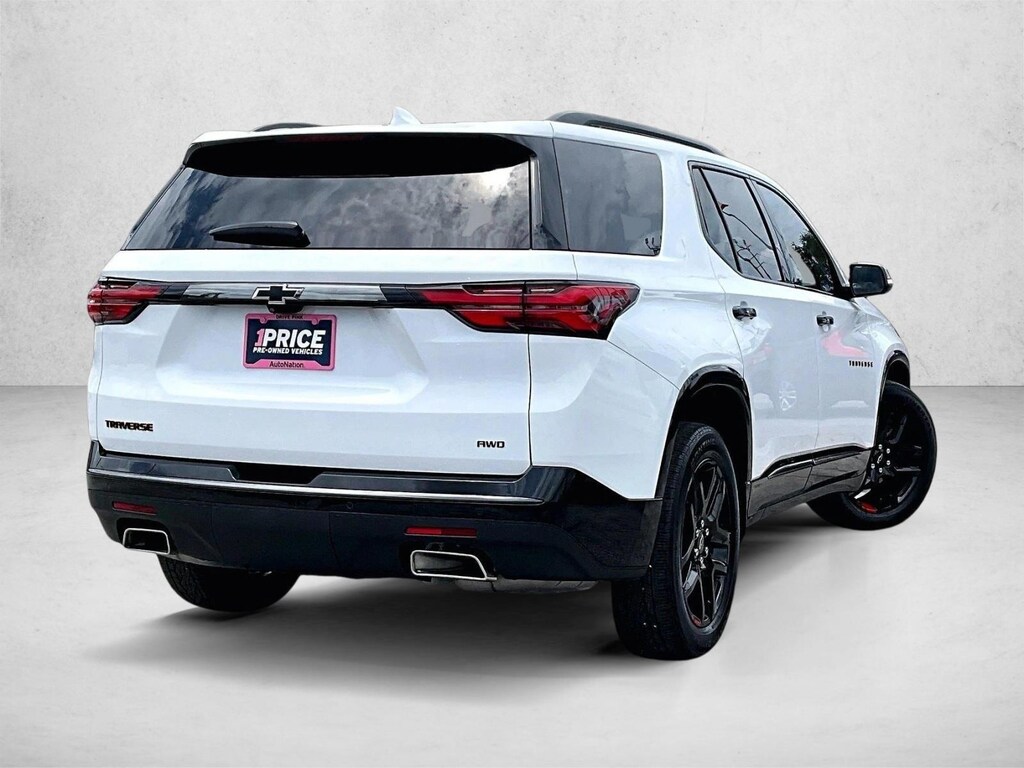 Used 2023 Chevrolet Traverse Premier SUV