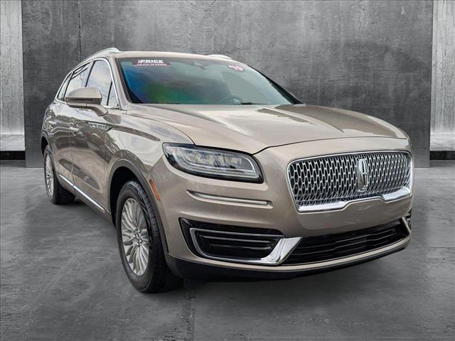 2019 Lincoln Nautilus Standard photo 3