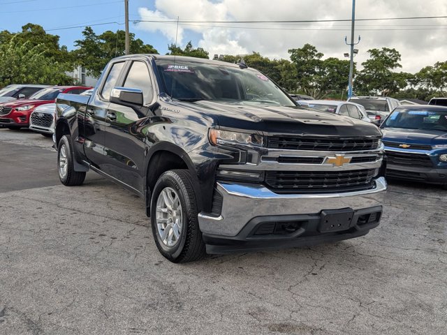 2020 Chevrolet Silverado 1500 LT photo 3