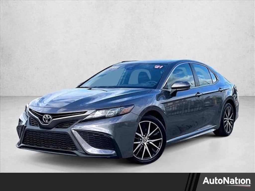 Used 2021 Toyota Camry SE Sedan