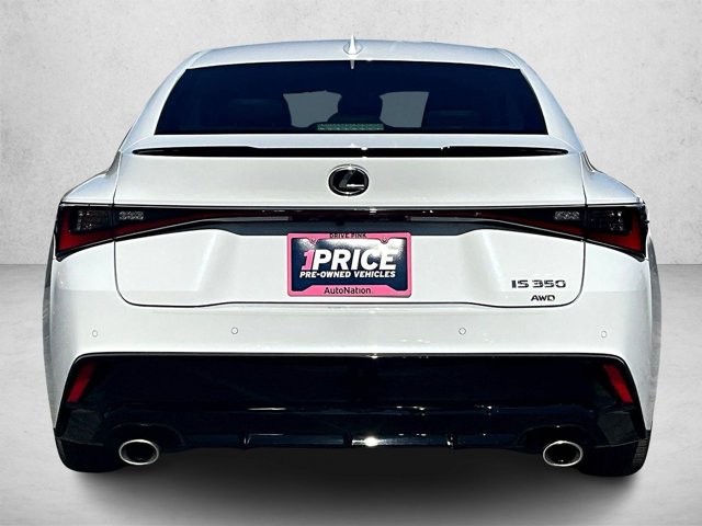 2023 Lexus IS 350 F SPORT photo 4