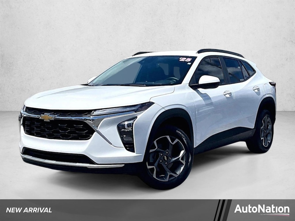 Certified 2025 Chevrolet Trax LT SUV