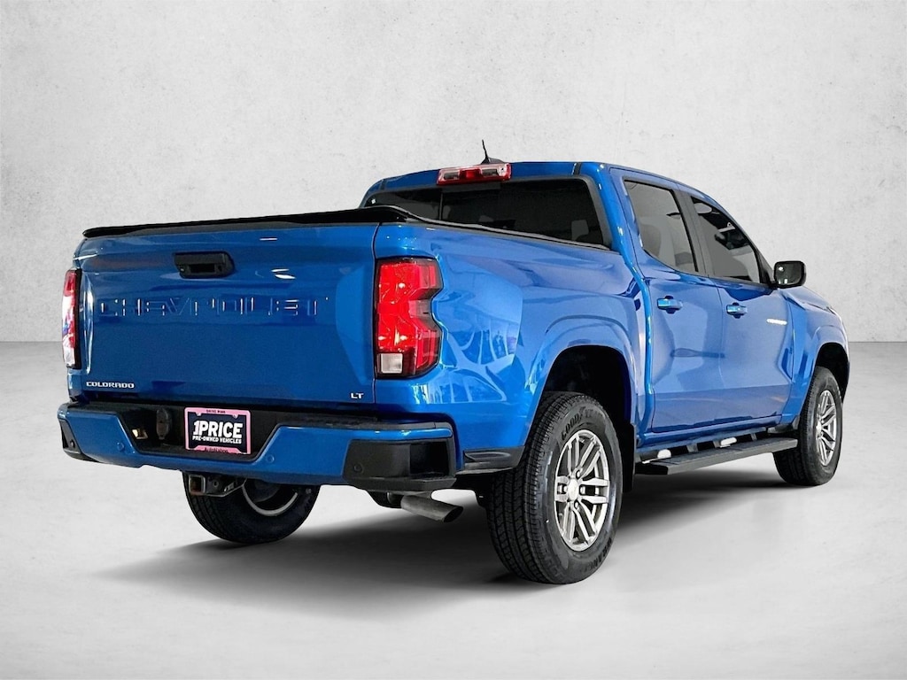Used 2023 Chevrolet Colorado 2WD LT Truck Crew Cab