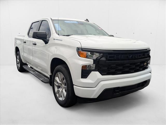 2024 Chevrolet Silverado 1500 Custom photo 2