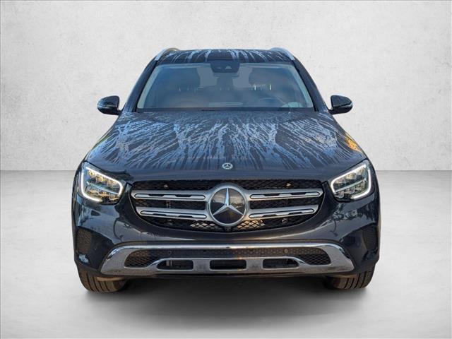 2022 Mercedes Benz GLC 300 photo 2