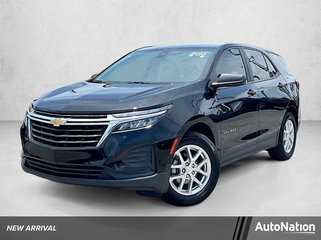 Used 2023 Chevrolet Equinox LS SUV