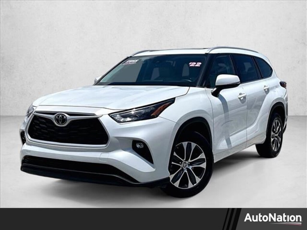 Used 2022 Toyota Highlander XLE SUV