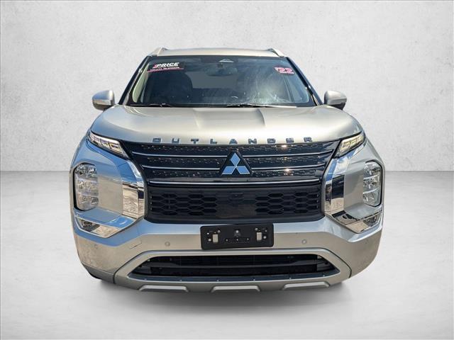 2022 Mitsubishi Outlander SEL photo 2