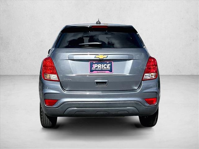 2020 Chevrolet Trax LS photo 4