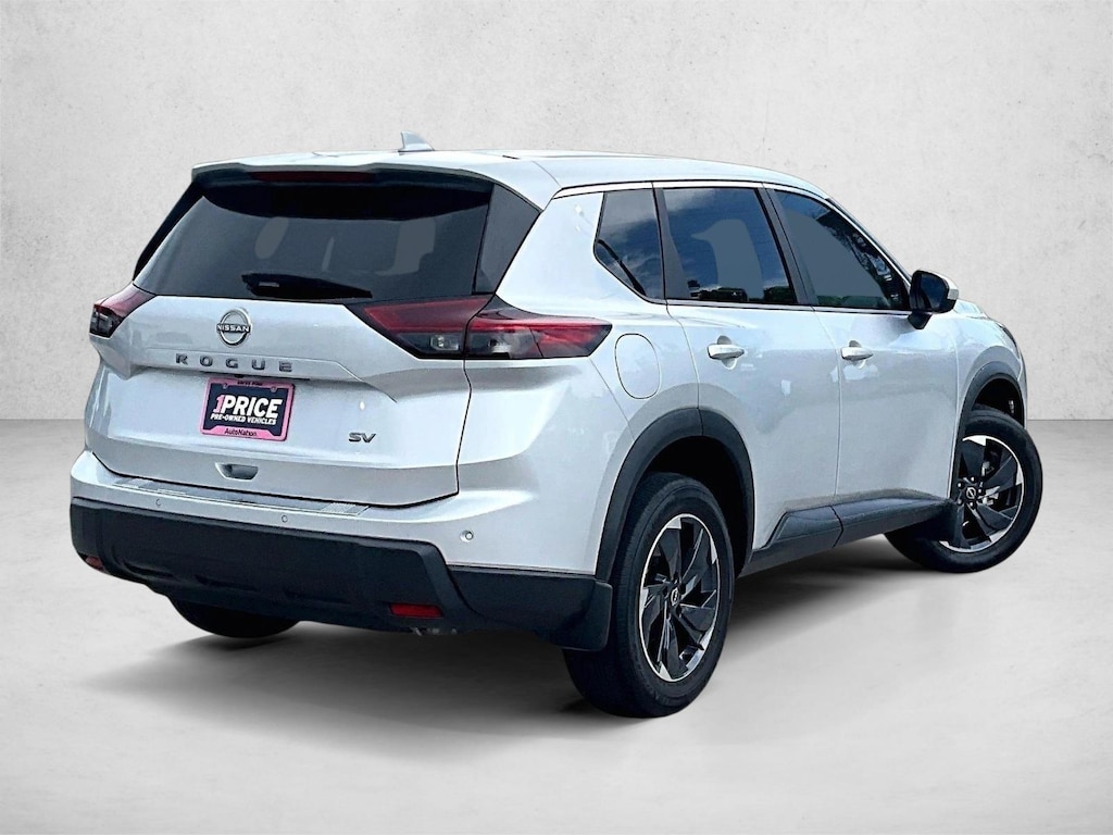 Used 2024 Nissan Rogue SV SUV