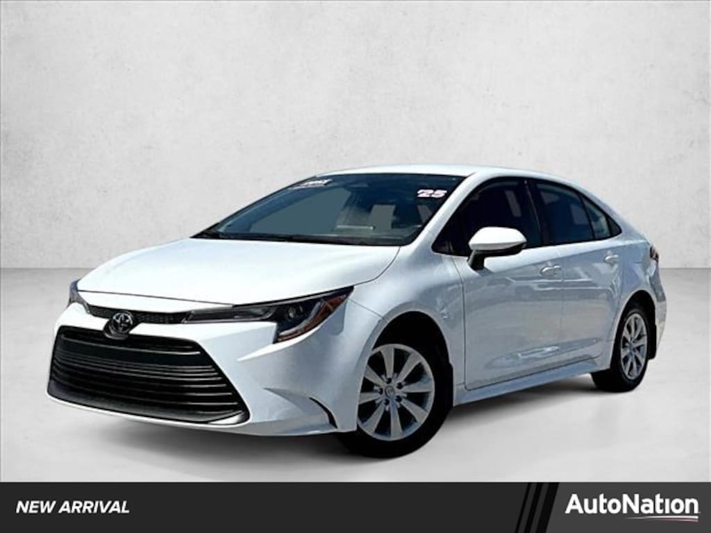 Used 2025 Toyota Corolla LE Sedan