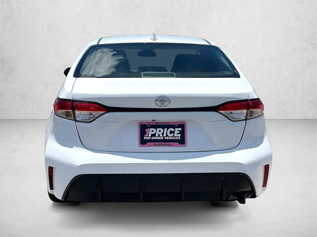 Used 2020 Toyota Corolla LE Sedan
