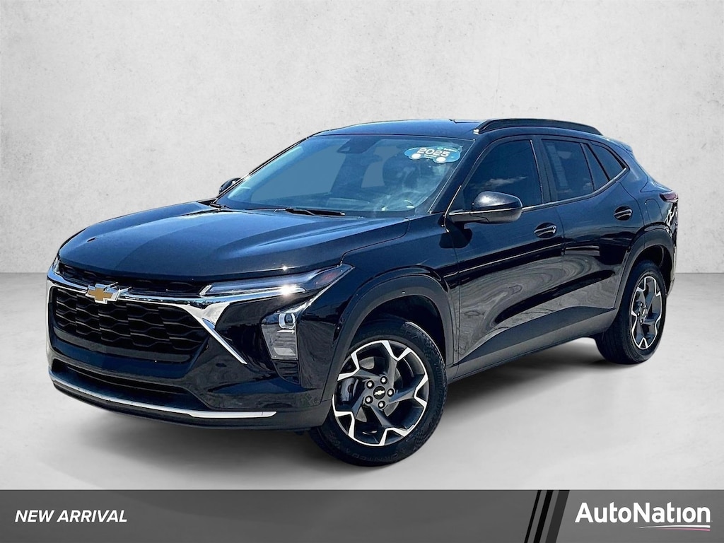 Certified 2025 Chevrolet Trax LT SUV